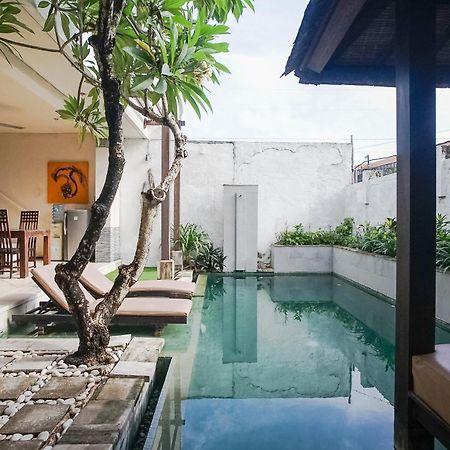Queen Rose Villa & Spa جيمباران المظهر الخارجي الصورة