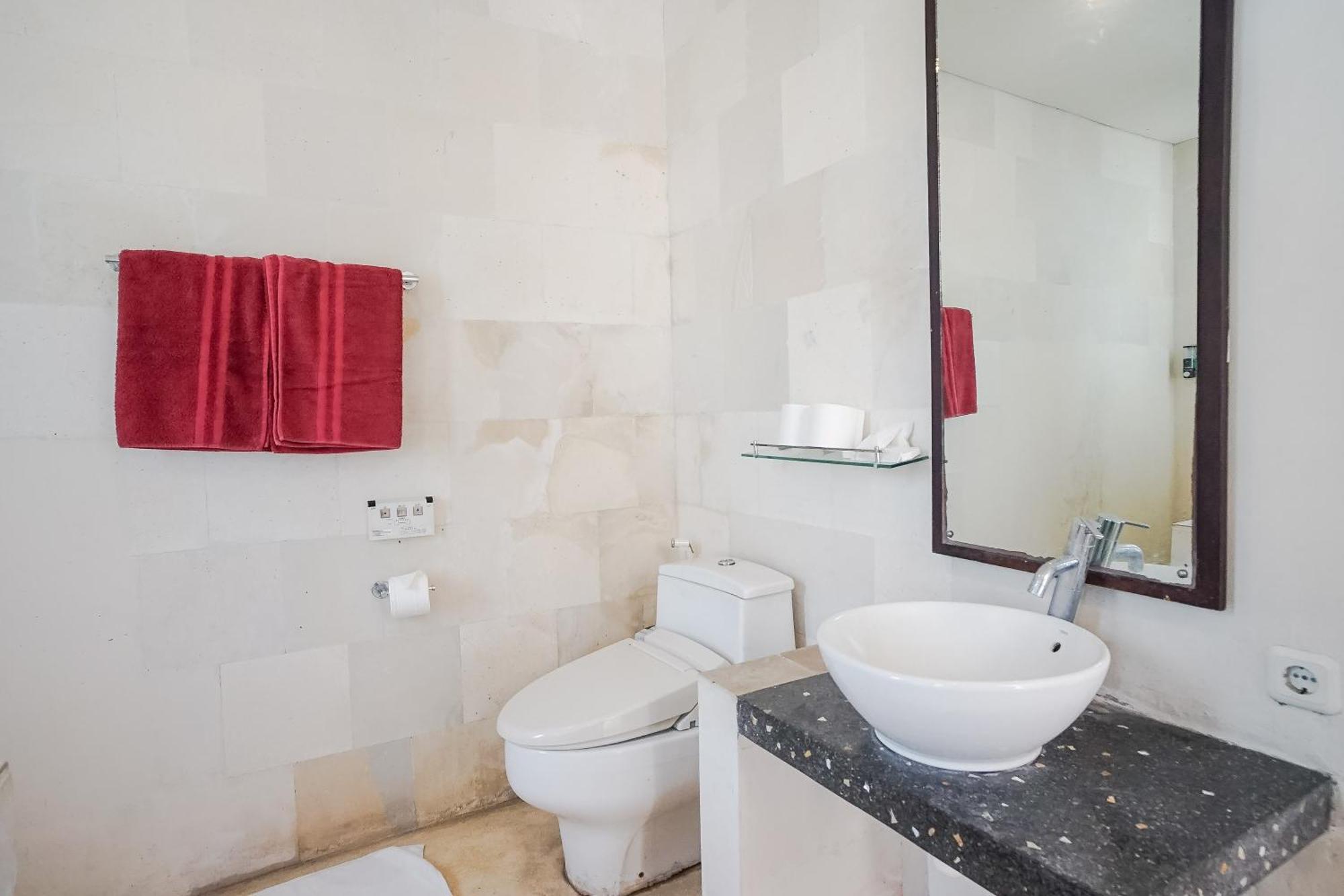Queen Rose Villa & Spa جيمباران المظهر الخارجي الصورة