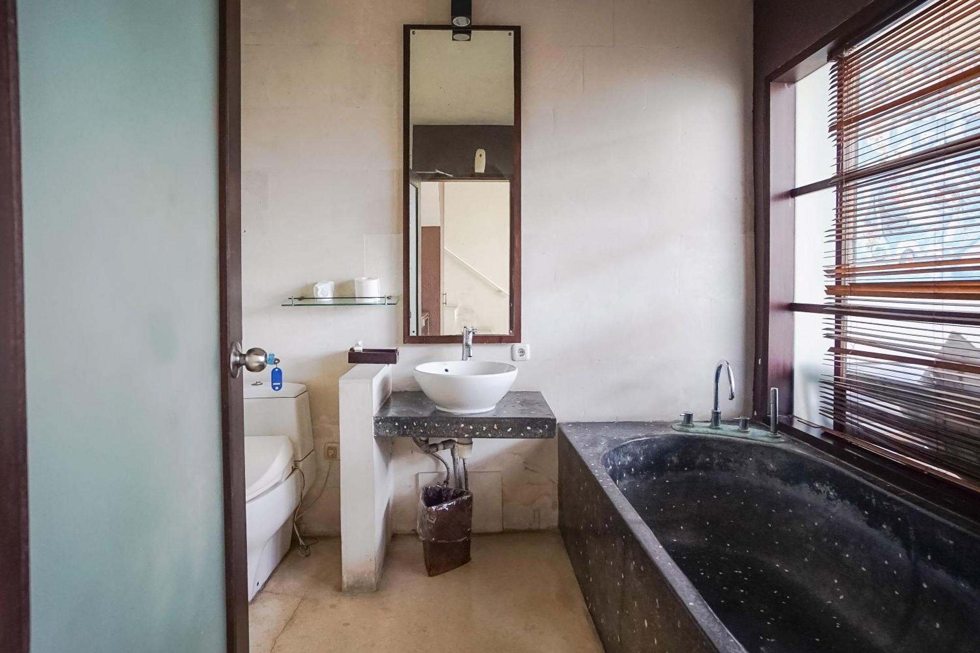 Queen Rose Villa & Spa جيمباران المظهر الخارجي الصورة