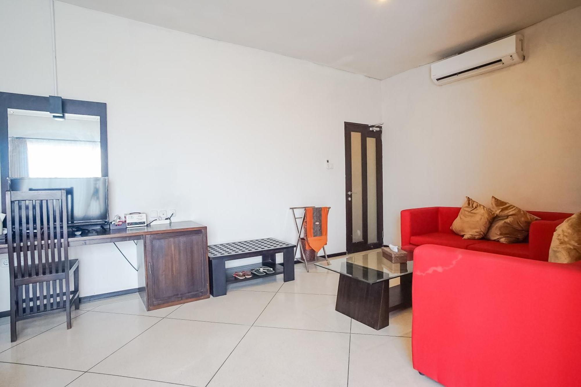 Queen Rose Villa & Spa جيمباران المظهر الخارجي الصورة