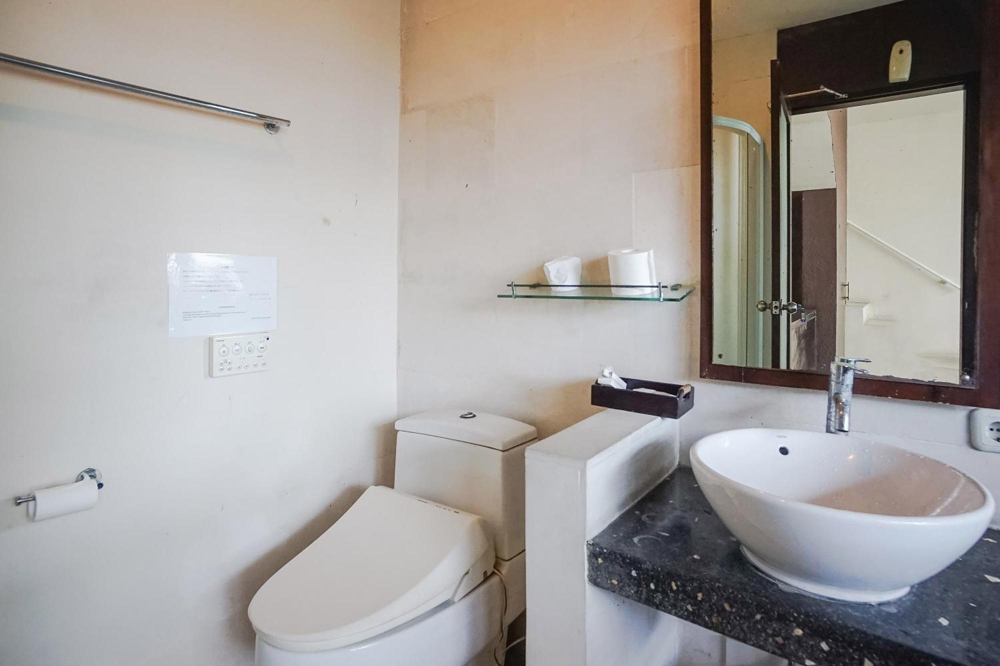 Queen Rose Villa & Spa جيمباران المظهر الخارجي الصورة