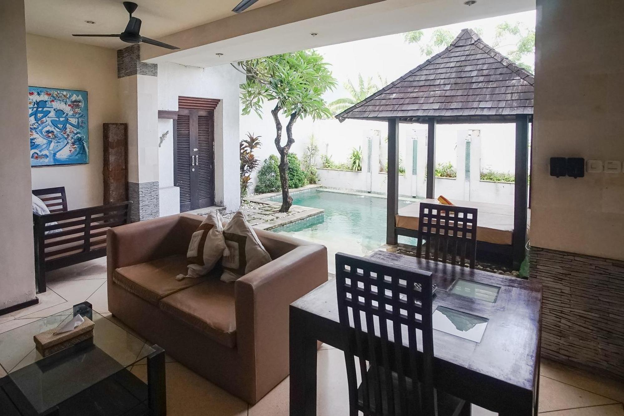 Queen Rose Villa & Spa جيمباران المظهر الخارجي الصورة